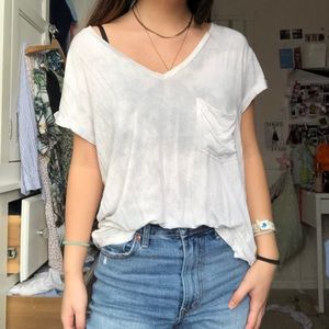 american eagle grey tie dye wash vneck pocket tee